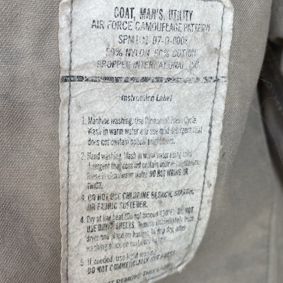 U.S. Air Force Military Camo Jacket. Sz 46 S. - Picture 6 of 7
